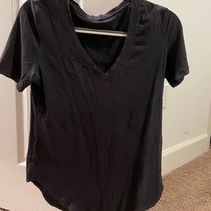 Lululemon love v-neck lululemon tshirt